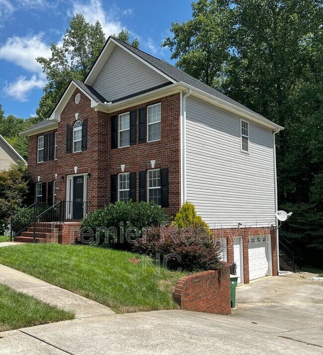 Photo - 6131 Hanes Way