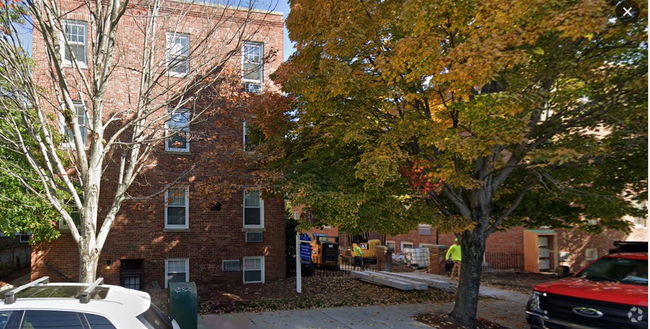 Building Photo - 41 Auburn St Unit 1 Rental