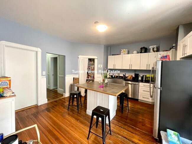 Building Photo - 240 Prospect St Unit 2 Rental