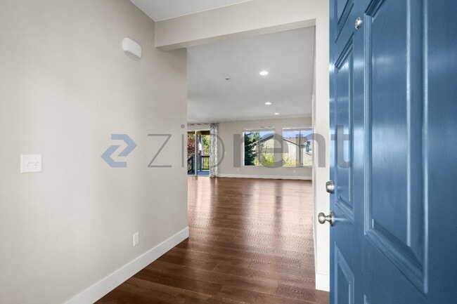 Photo - 722 85th Dr SE