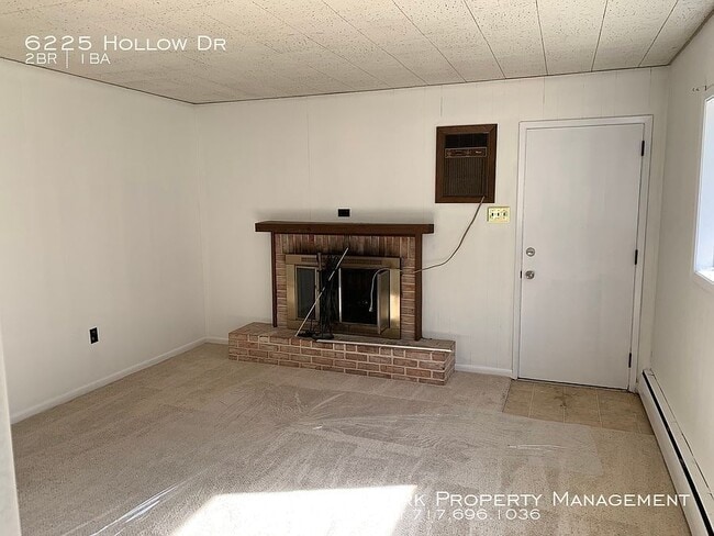 Photo - 6225 Hollow Dr