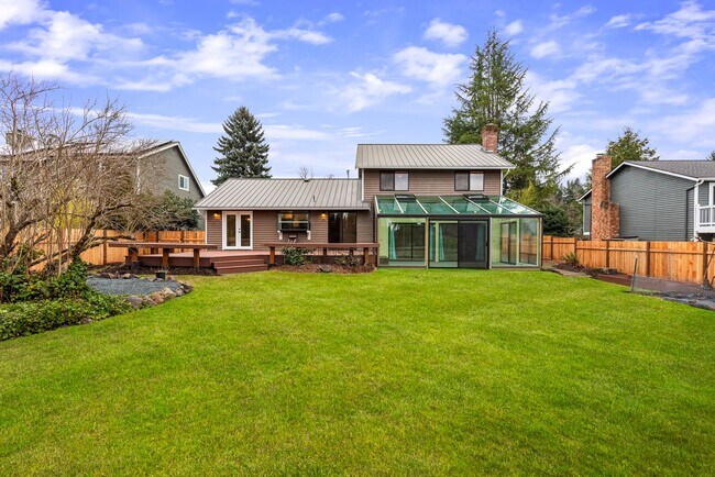 Photo - 3 Bedroom Tri-Level English Hill Redmond