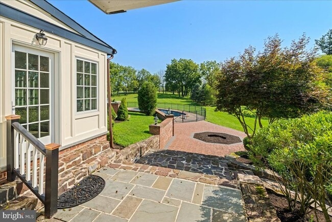 Photo - 1315 Pineville Rd
