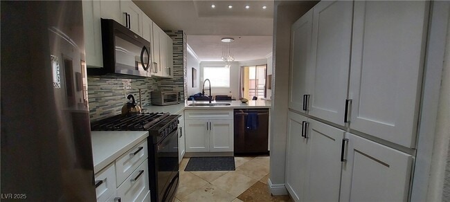 Building Photo - 270 E Flamingo Rd Unit 105