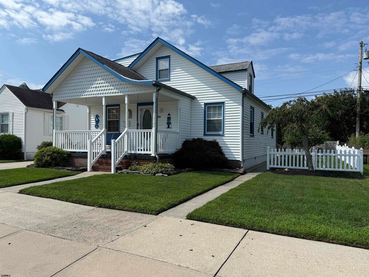 Photo - 206 N Mansfield Ave House