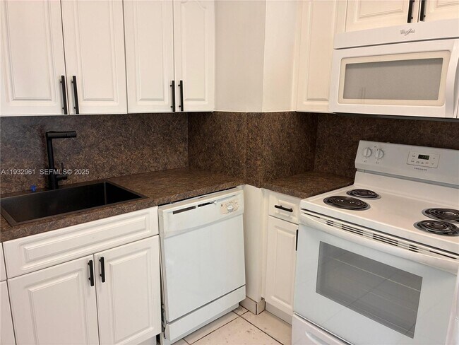 Building Photo - 6501 Winfield Blvd Unit A-41