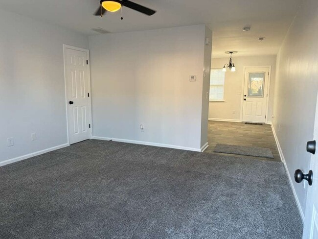 Photo - 6 Princeton Pl Dr