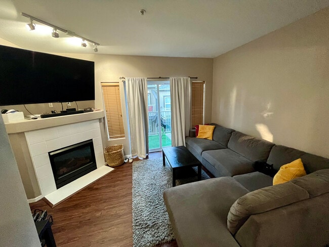 Living Room - 13940 SW Scholls Ferry Rd