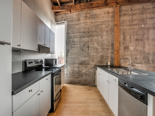 Photo - 222 East Main Street