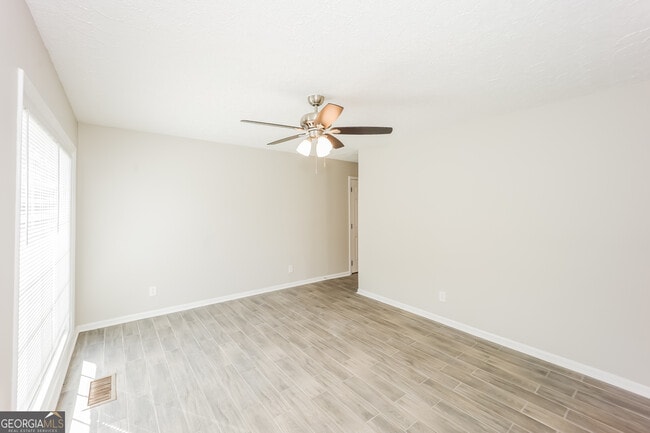 Photo - 862 Kennesaw Dr