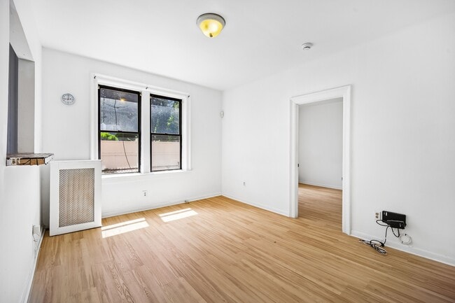 Photo - 429 Fairmount Ave Unit 104