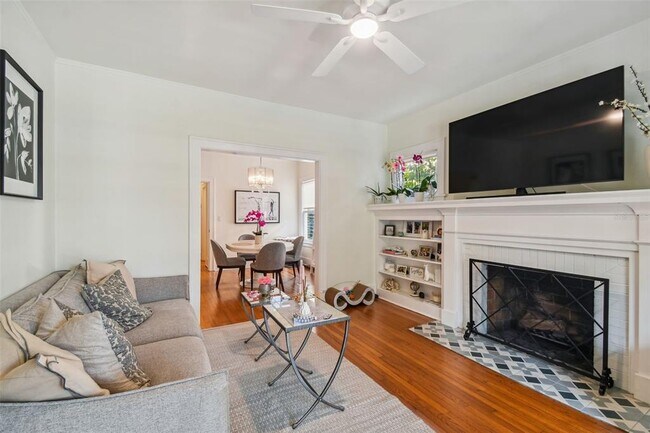 Photo - 2111 W Southview Ave Unidad A