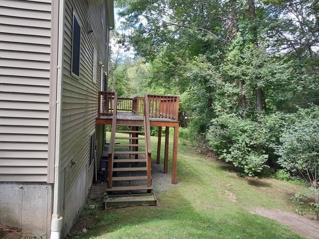 Photo - 373 Littlefield Ln