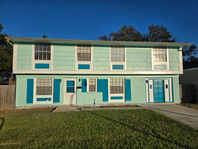 Building Photo - 3406 E Louisiana State Dr