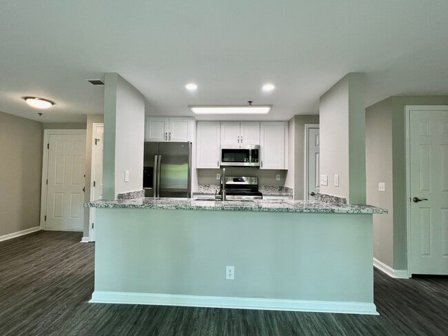 Photo - University Spacious 1st floor Condo