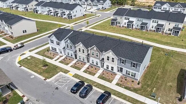 Photo - 5001 Microcline Trl