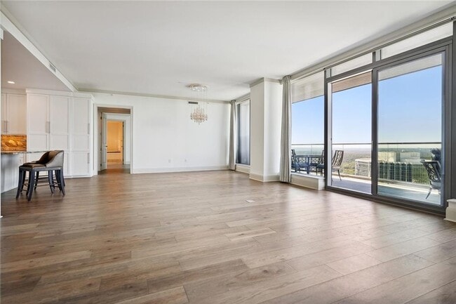 Building Photo - 3344 Peachtree Rd NE Unit 3202