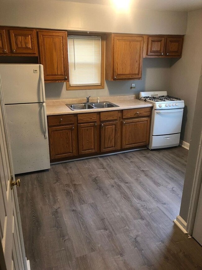 Building Photo - 4228-4230-4230 N 39th St Unit 4228