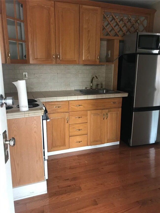 Photo - 1795 SW 16th St Unit 2