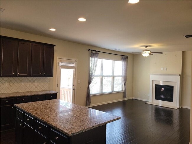 Photo - 5735 Riverside Bay