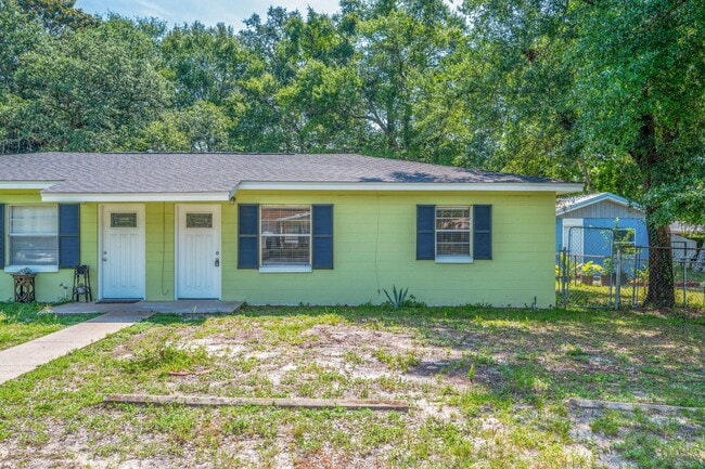 Building Photo - 709 Greenwood St Rental