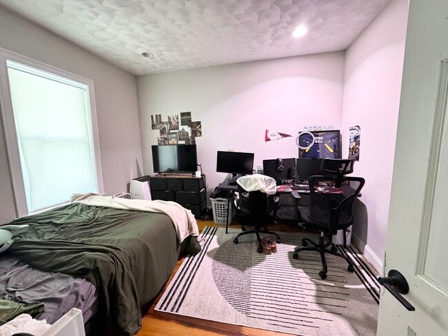 Photo - 157 E Cottage St Unit 157 East Cottage 31