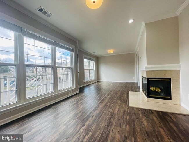 Photo - 8069 Stonewall Brigade Ct Unit 201