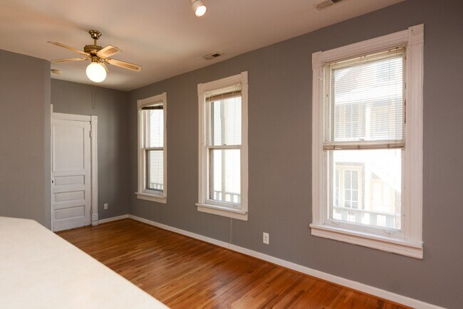 Photo - 3113 N Racine Ave Unit R2 HC