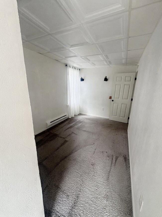 305 Paur St