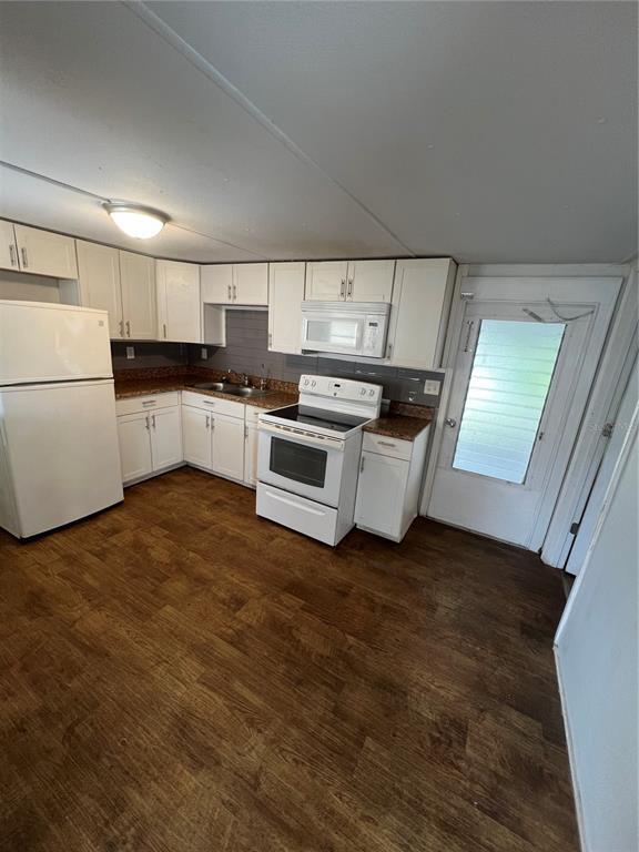 Photo - 20000 US Hwy 19 N