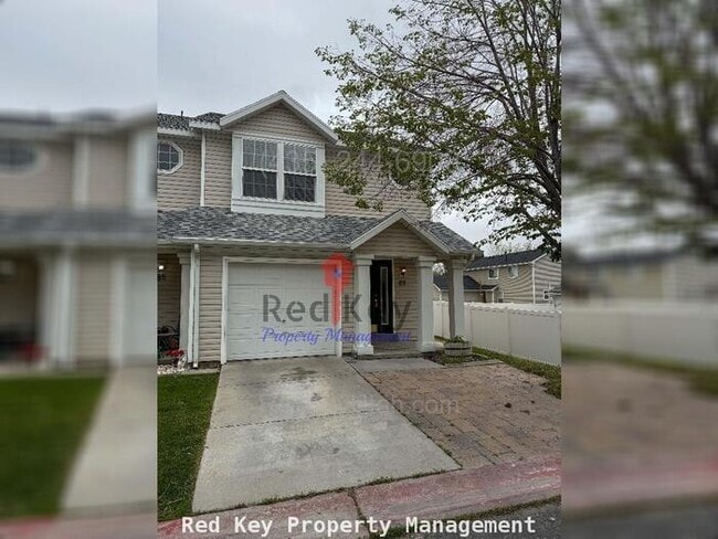 Building Photo - 1930 N Condo.