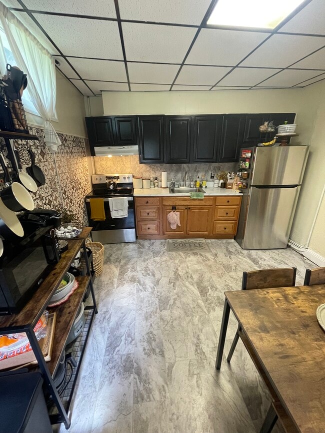 Photo - 219 W Lancaster Ave Unit B