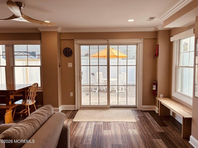 Photo - 39 20th Ave