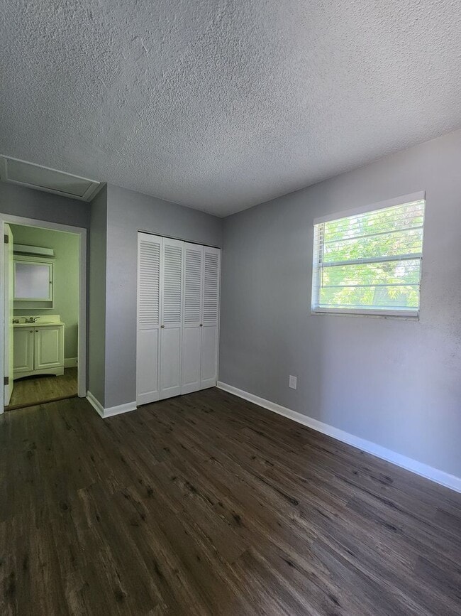 315 Country Club Oval Unit 315-6