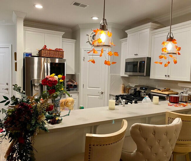 Photo - 3 Bedroom 2.5 Bathroom