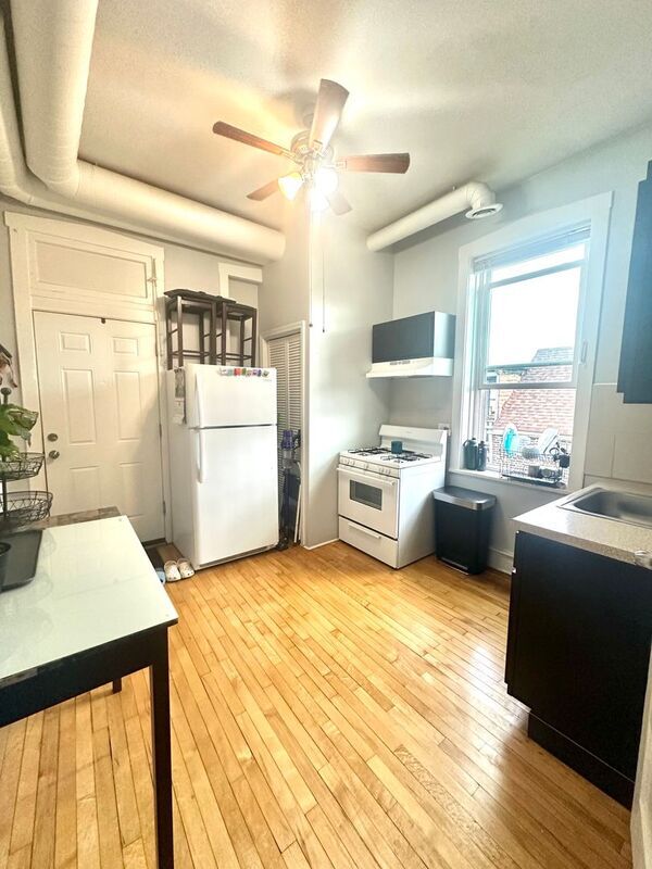 Photo - 2303 S Oakley Ave Unit 3R