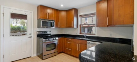 Building Photo - 65 Calumet St Unit 1 Rental