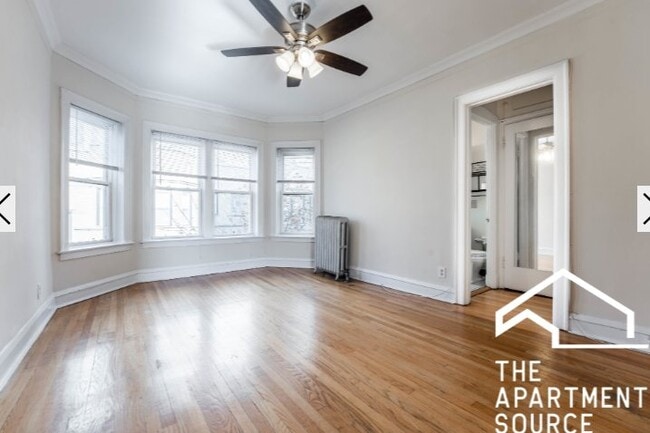 Building Photo - 3914 N Pine Grove Ave