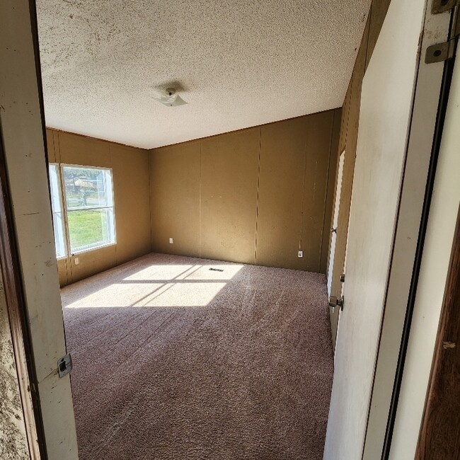 Photo - 15271 Country W Dr