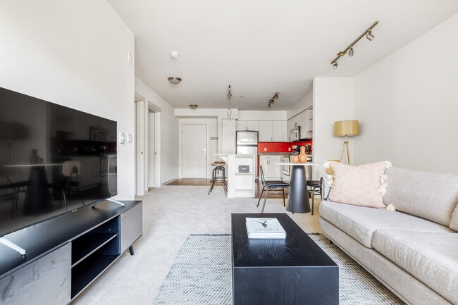 Photo - 330 3rd Ave W Unit SI FL7-ID3829A