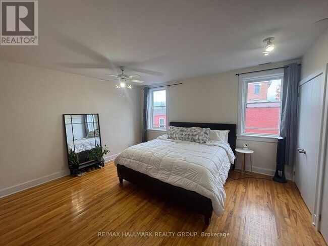 Photo - 135 Murray St Unité 4