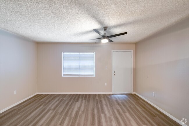 1HAB, 1BA - 510 ft² - Tides on 51st