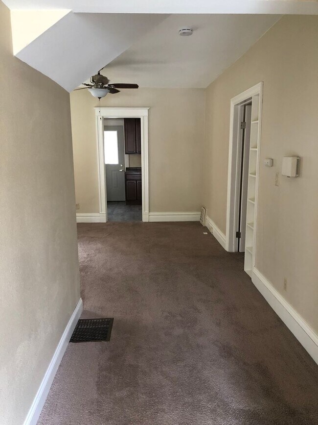 Photo - 614 S Clinton St Unit 1