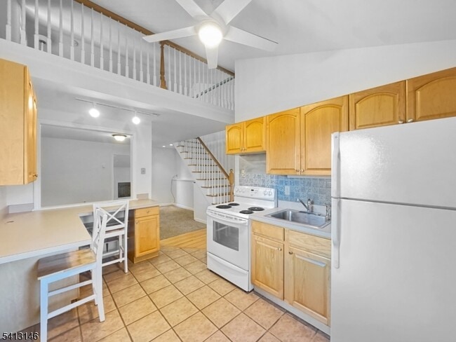 Building Photo - 964 NJ-173