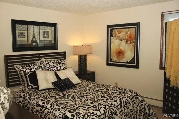 Photo - 131 Peppertree Dr