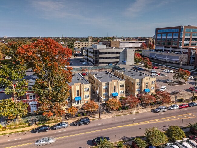 Photo - 2920-2928 Burnet Avenue