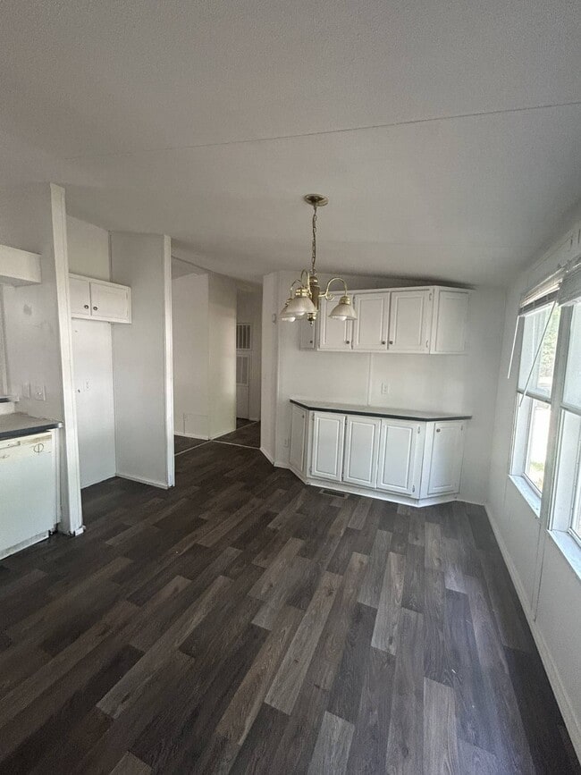 Photo - 25 Westgate Cir