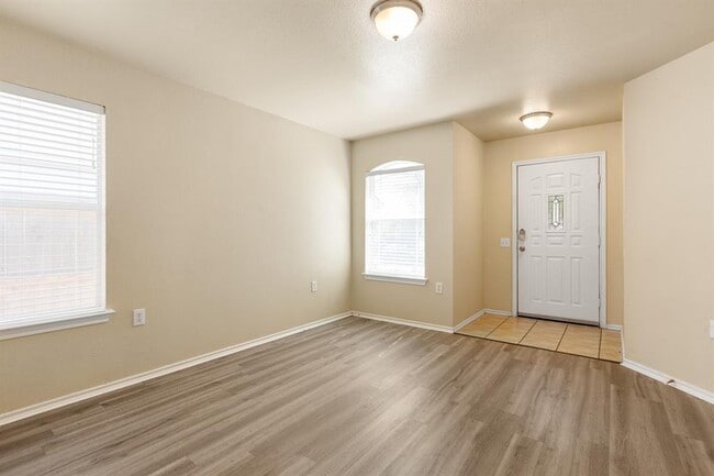 Photo - 7400 Cayenne Ln