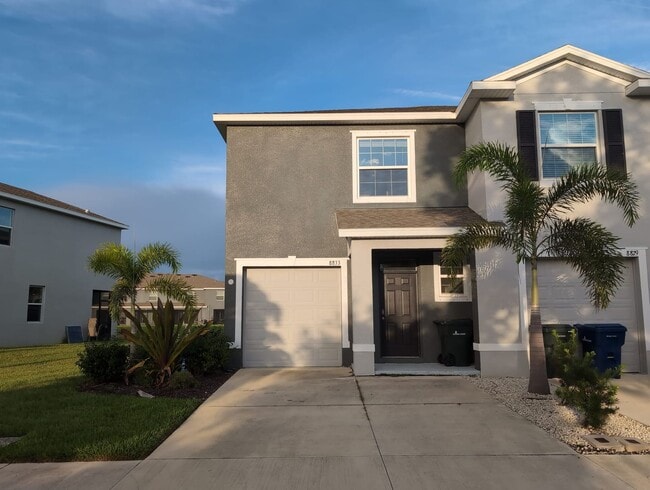 Building Photo - Fresh new build ~ 3 bed/ 2.5 bath Townhous... Rental
