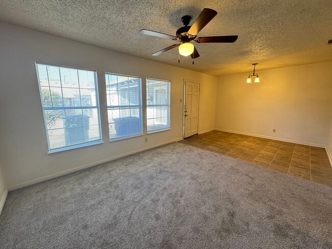 Photo - 805 W Dean Ave